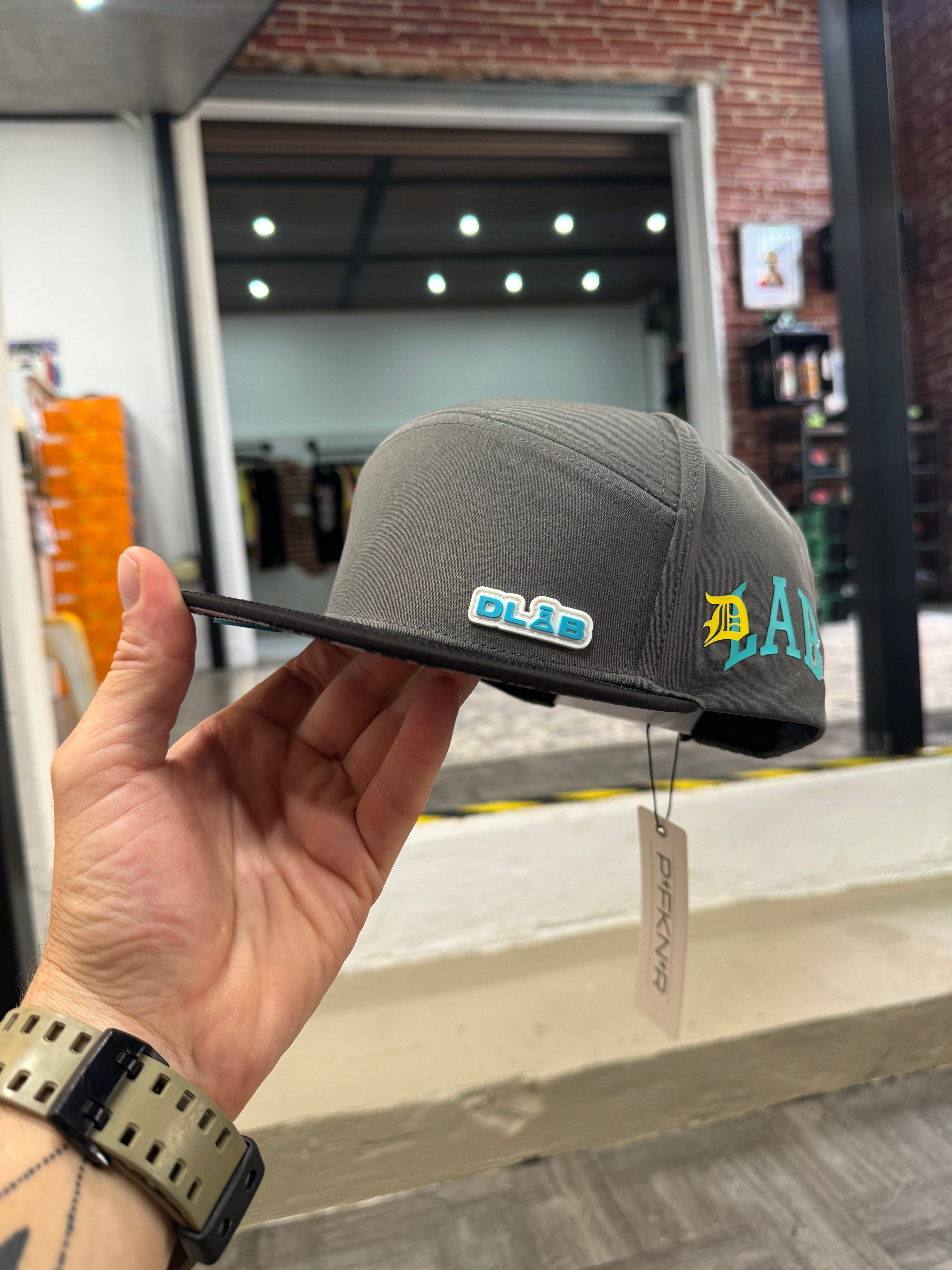 DLAB WaterProof Hybrid 5 Panel SnapBack Gray/Black - DlabStore