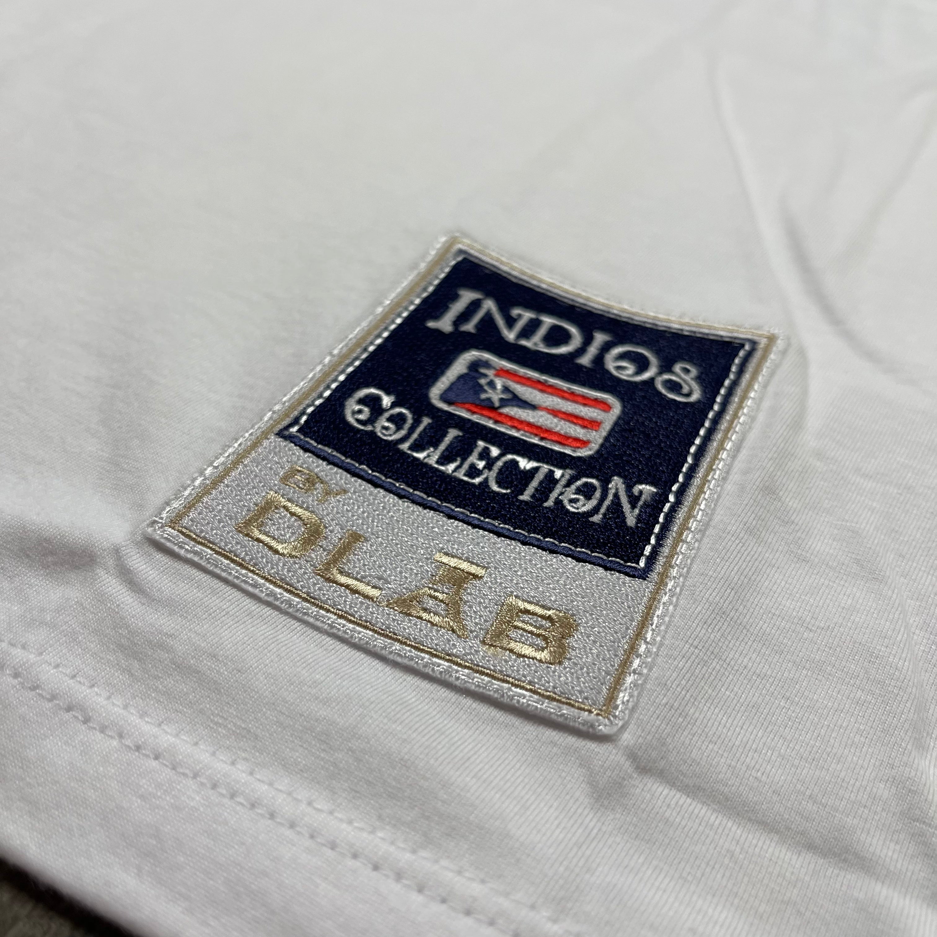 DLAB X INDIOS 3/4 TEE (Blanca/Mangas Azul Cielo) - DlabStore