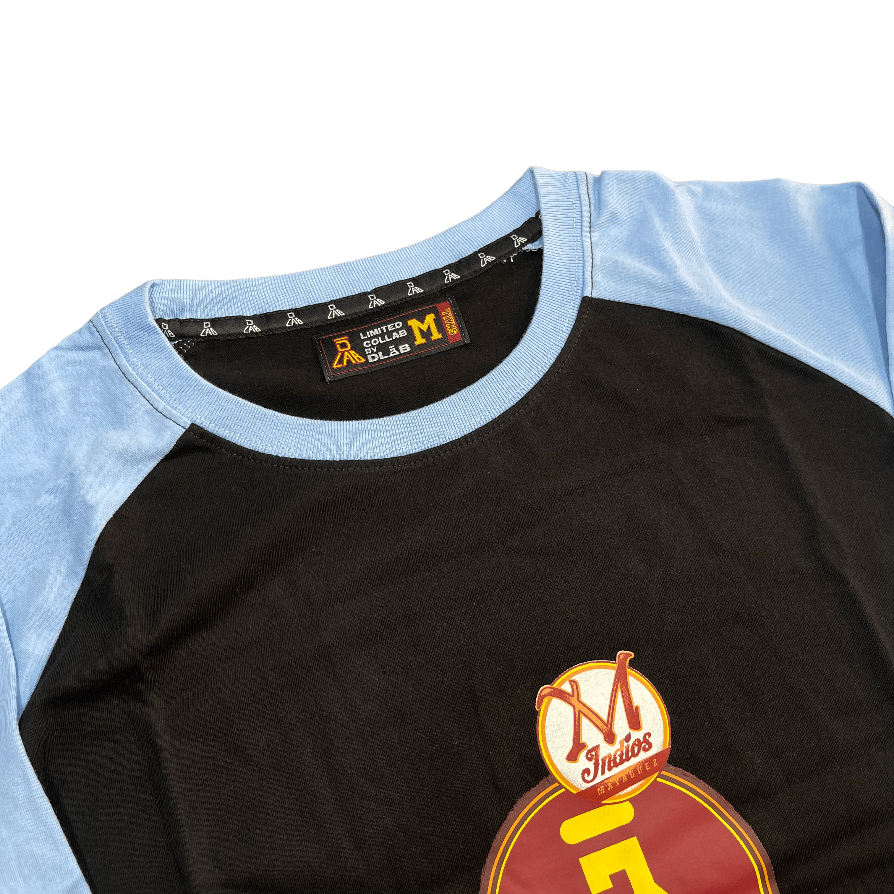 DLAB X INDIOS 3/4 TEE (Negra/Mangas Azul Cielo) - DlabStore